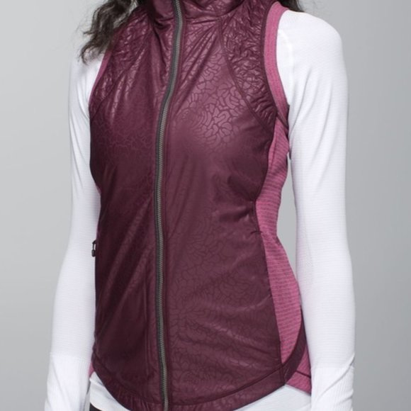 Lululemon Rebel Runner Vest - Picture 7 of 12